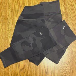 Set of Two Alo leggings